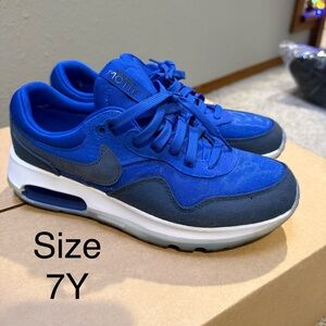 Royal blue Nike Airmax sneakers